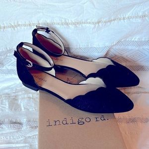 NWT indigo rd black scalloped
trim Gallie flats faux leather ankle
strap…